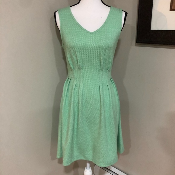 **BUTTONS* Mint Green Sleeveless V-Neck Dress Sz XS - Picture 1 of 9